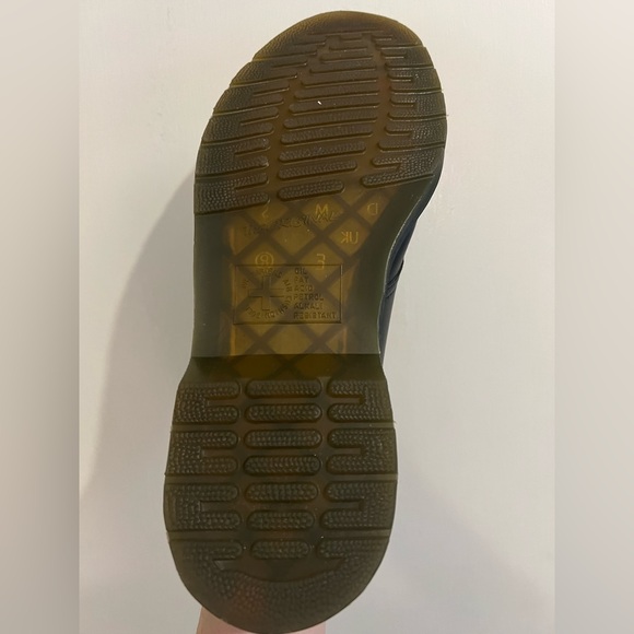 Dr. Marten Docs Air Wair  Black Lace Up shoes vegan  air cushion excellent cond - Picture 5 of 6